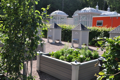 Växthuset i köksträdgården är främst avsett som eventhus.